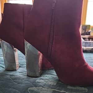 Charlotte Russe Burgundy Suede Booties Size Women Vanna Size 8